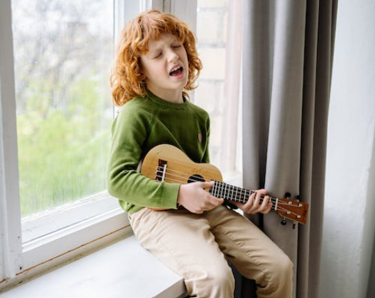 Get Your Kids Playing the Ukulele in Minutes