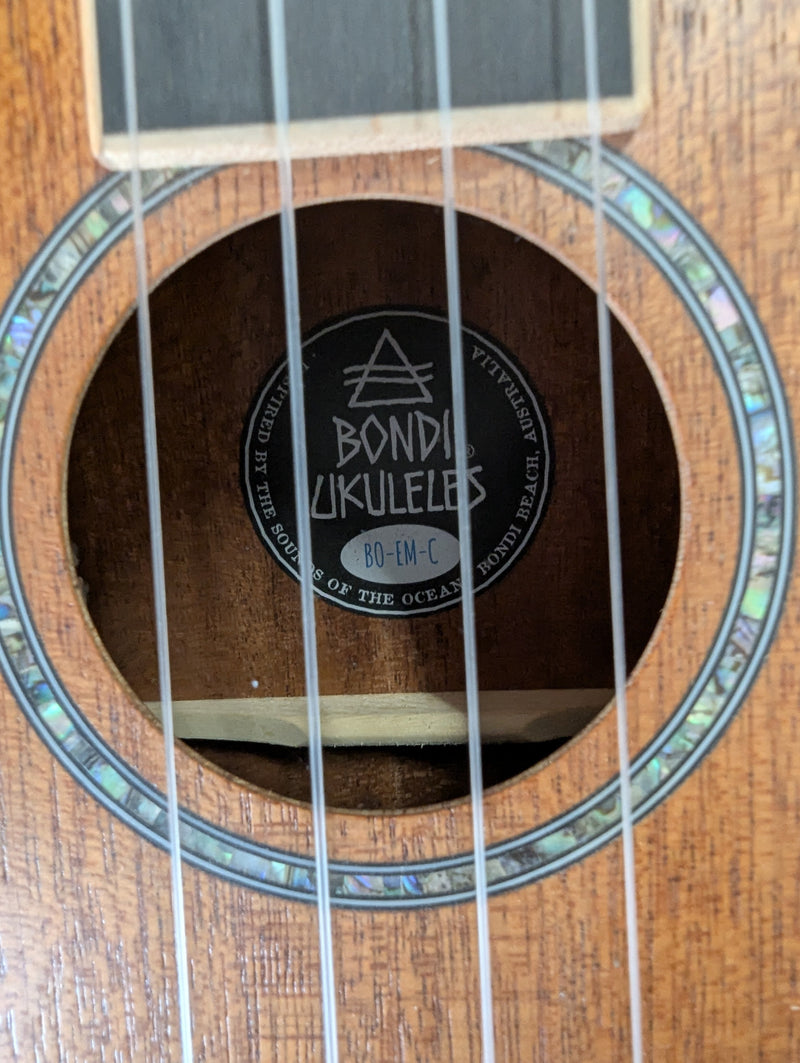 Bondi Arcadia Mahogany Concert Uke + Piezo Pickup